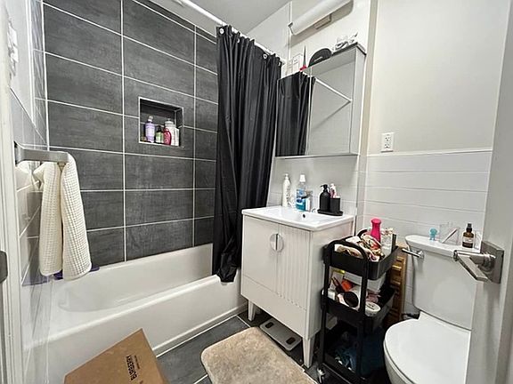 5th image of 100 Woodruff Ave #5S
