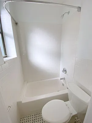 Rented by Bond New York | media 52