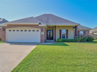 402 Fair Oaks St, Bossier City, LA 71112