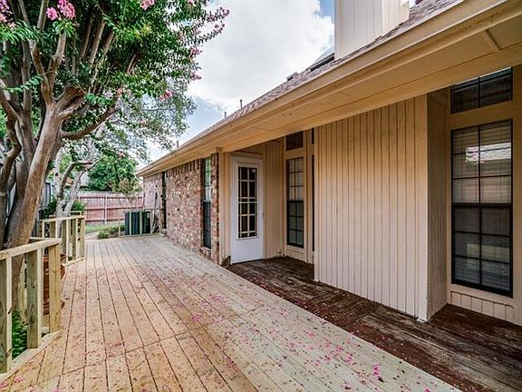 3rd image of 2318 Arroyo Ct