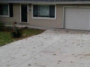 10 Connolly Dr, Saint Louis, MO 63135