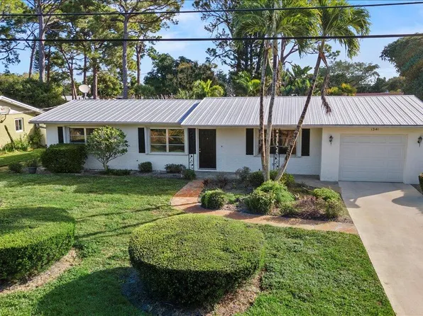 1341 SE Starfish Lane, Stuart, FL 34996