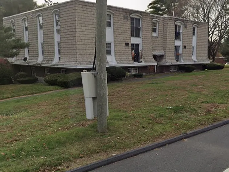 1218 Middle Tpke W #A — Photo 10