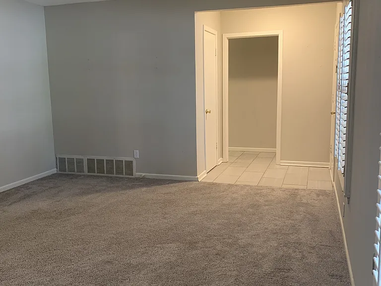 3412 Martin Lydon Avenue — Photo 9