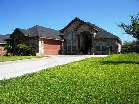 1st image of 821 Jay Dr S