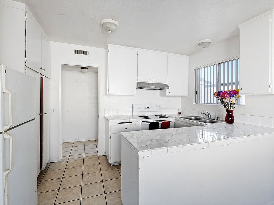 1st image of 1817 E Grand Ave Unit 68