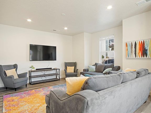 5th image of 1134 N Tesoro Aly