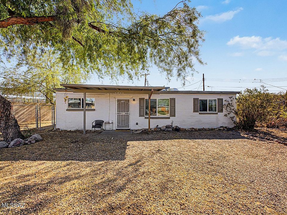 1st image of 4041 N Ray Pl
