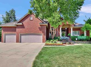 12117 W Ridgepoint Ct, Wichita, KS 67235