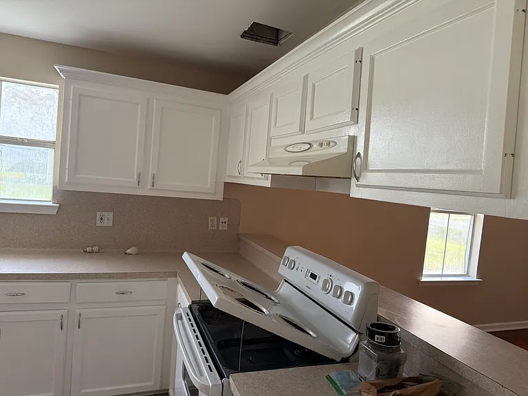 1946 Plantation Ave — Photo 6