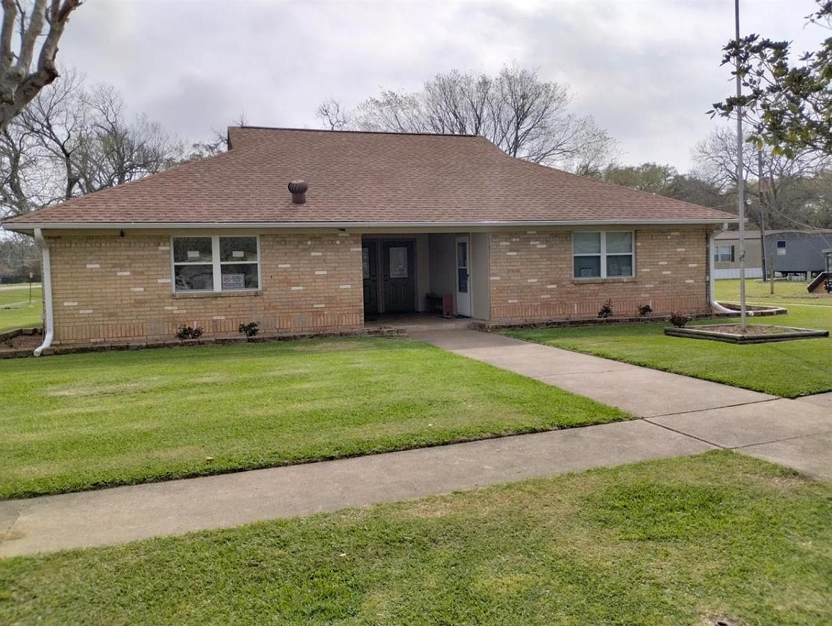 Stratton Ridge Dow 215 Stratton Ridge Rd #122, Clute, TX 77531 | Zillow