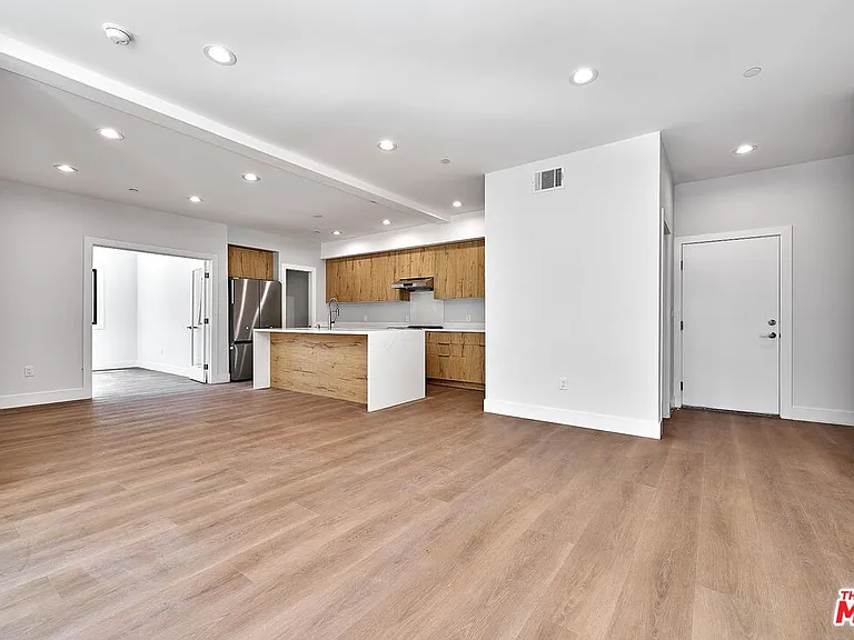 102 Marion Blvd — Photo 8