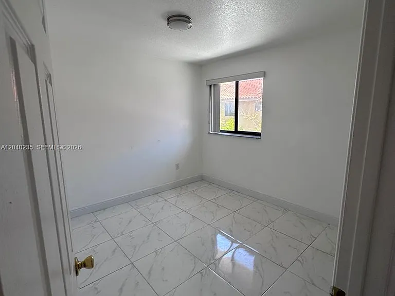 2740 W 61st St #204 — Photo 6