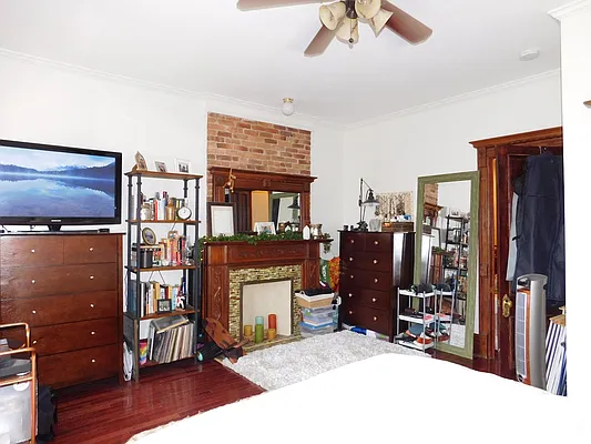 Rented by Compass | media 7