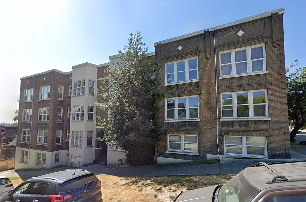 Adelphi Apartments — Photo 3