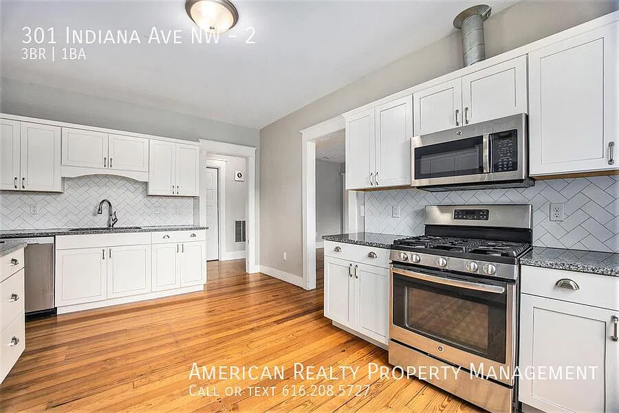 3 bed, 1306 sqft, $2,100 — Photo 4