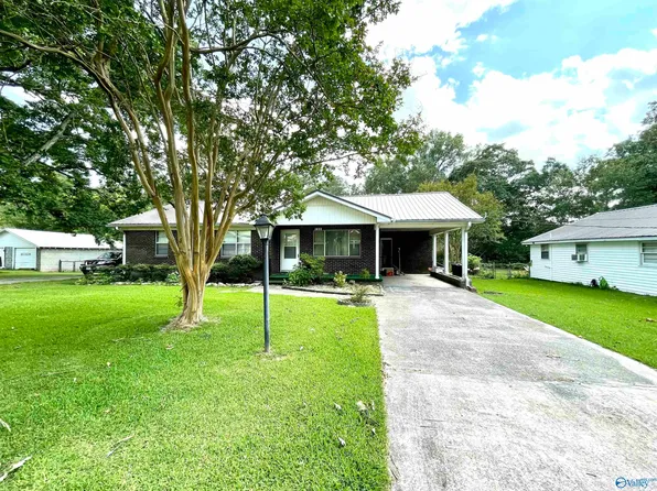 2822 Cambron St, Gadsden, AL 35904