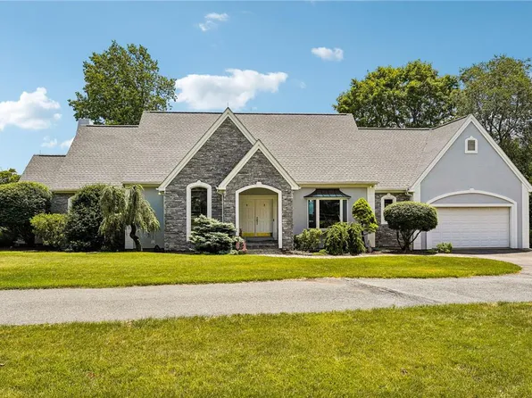 280 Skyline Dr, Easton, PA 18042