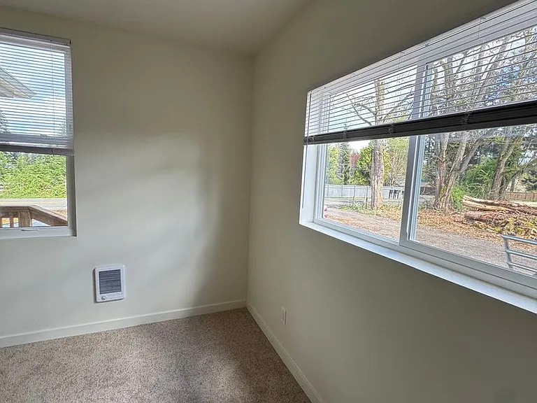 16025 SE Lake Holm Rd — Photo 23