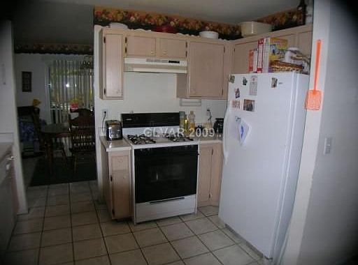 3rd image of 3693 Steinbeck Dr