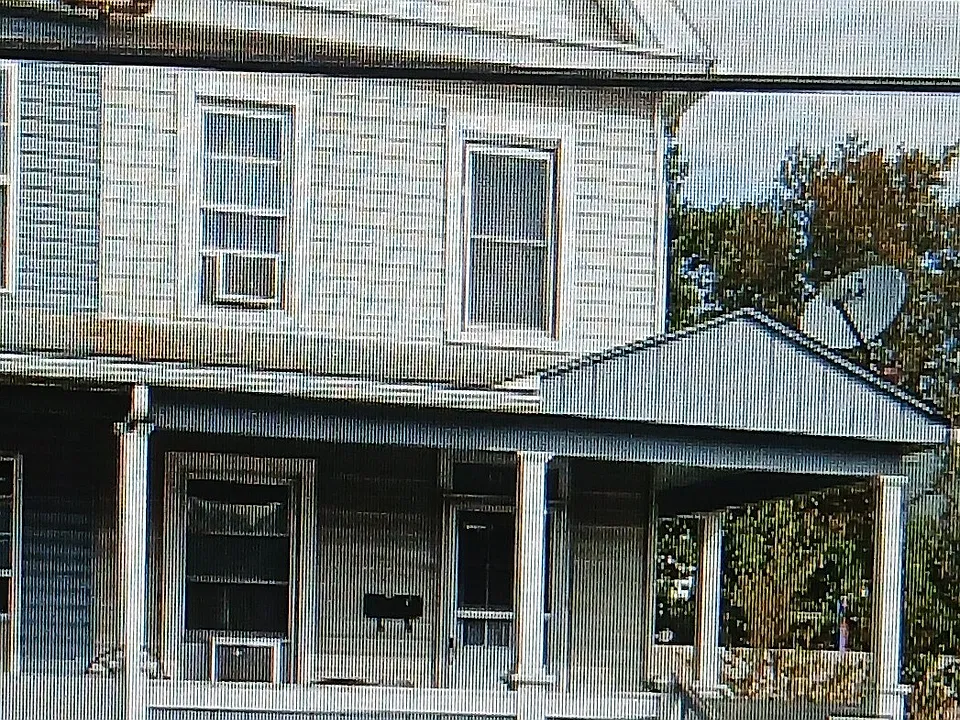 441 W 4th St