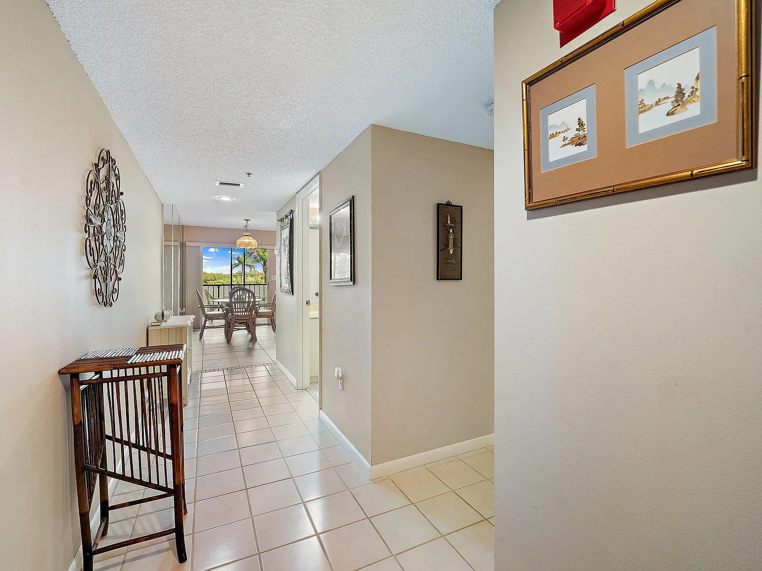 1 bed, 1.5 bath, 900 sqft, $2,000 — Photo 3