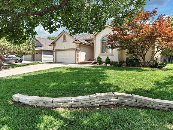 2nd image of 7309 E Cedaridge Cir