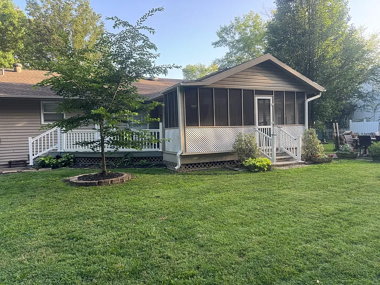 2016 Carol Dr — Photo 17