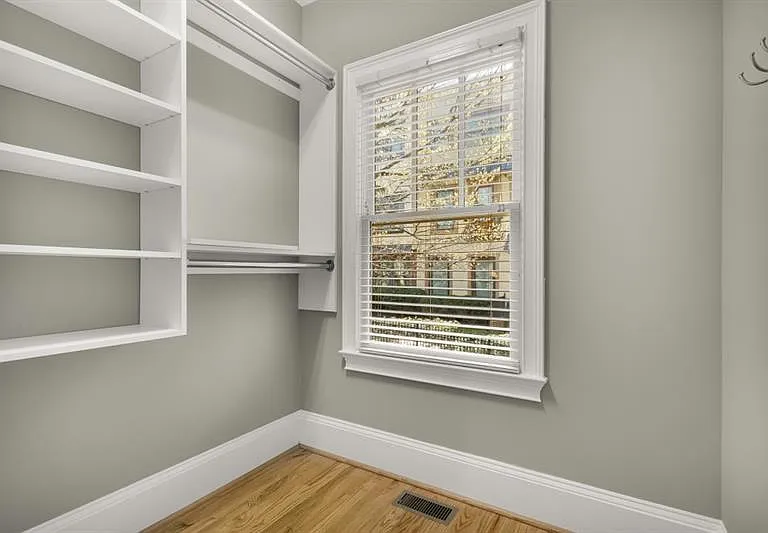 395 Laurent St NW #5 — Photo 26
