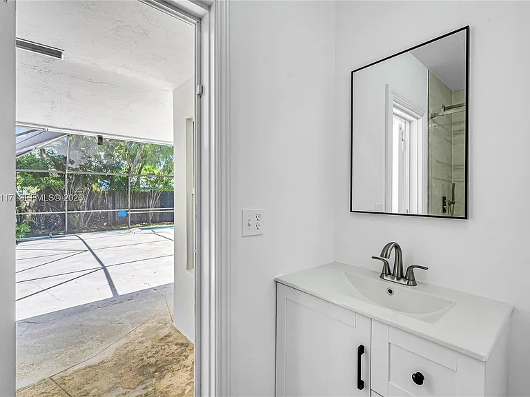13100 SW 81st Ave — Photo 26