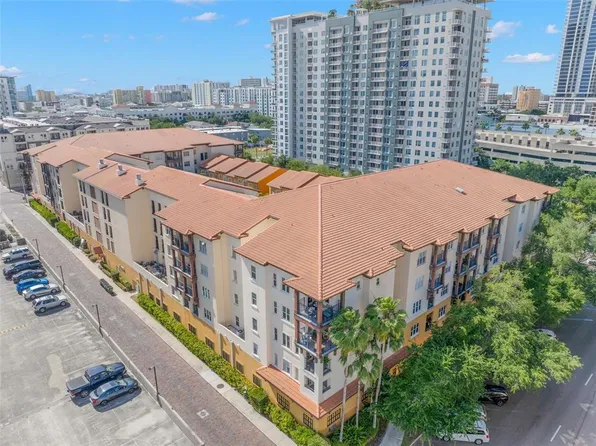 200 4th Ave S Unit 302, Saint Petersburg, FL 33701