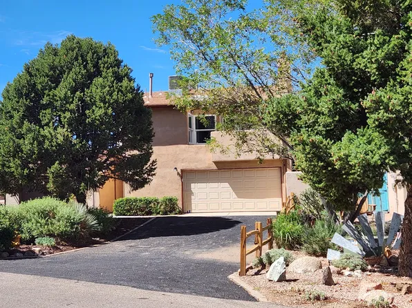 760 Tramway Ln NE Unit 3, Albuquerque, NM 87122