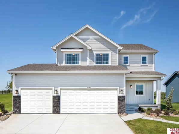 5310 Sheridan Rd, Papillion, NE 68133