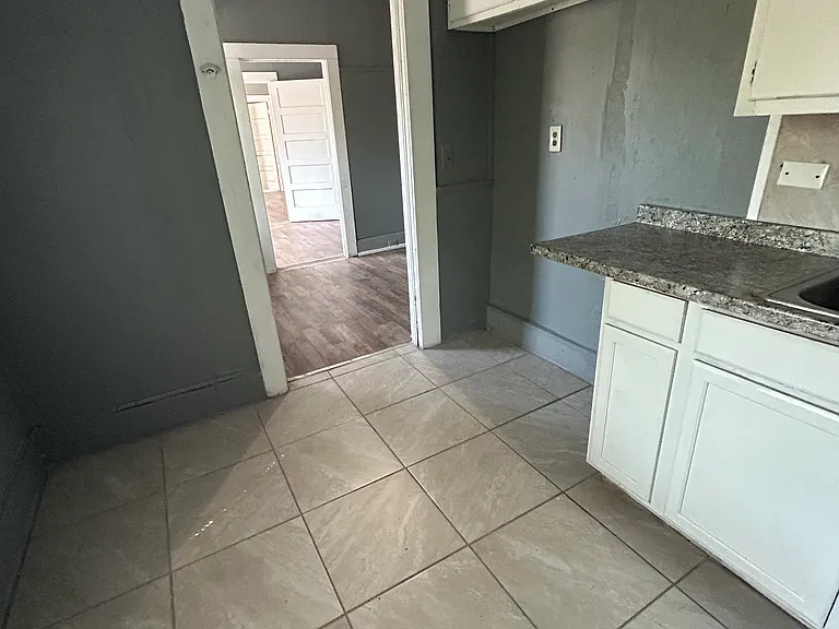 514 E 12th Ave #B — Photo 8