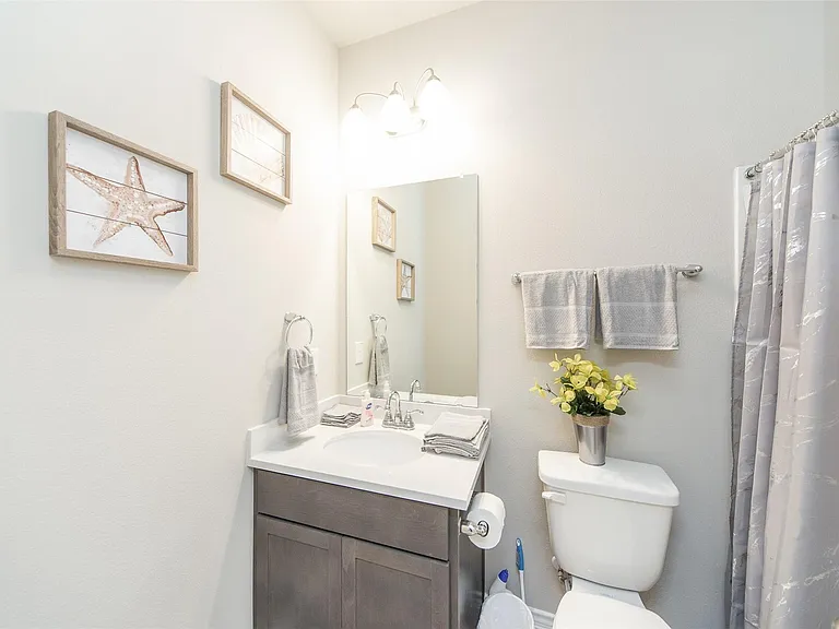 1915 Meadow Trail Dr — Photo 20