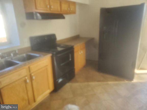 4th image of 103 King George Dr