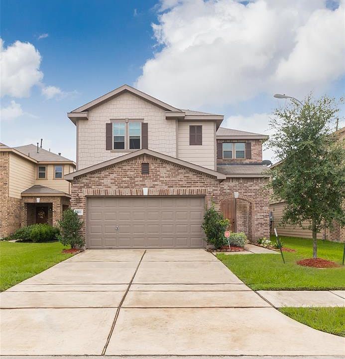 1st image of 2715 Urban Glen Ct