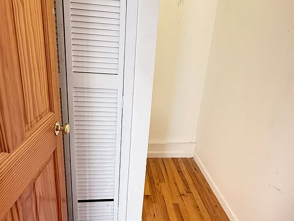 5th image of 596 5th Ave Floor 3