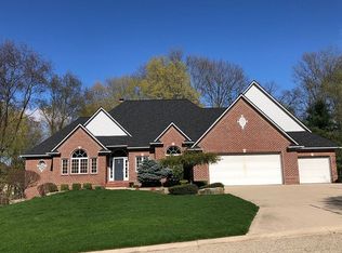 6024 Hillsborough Ct SW, Grandville, MI 49418