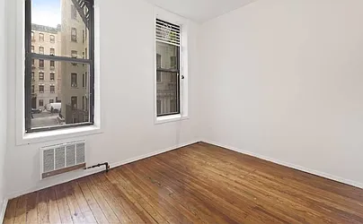 Rented by Coldwell Banker Warburg