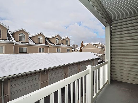 3rd image of 4004 S Chase Brook Ln Unit 103