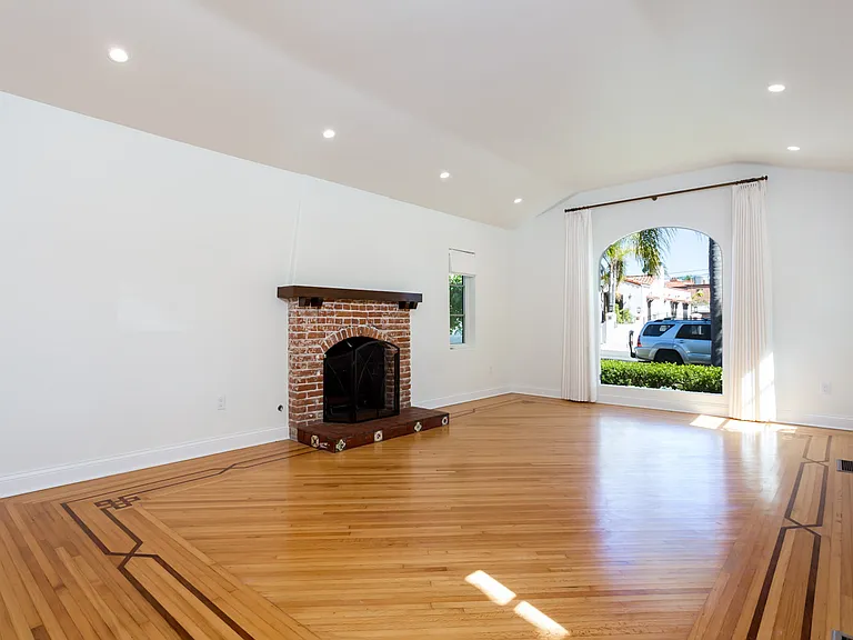 5150 Hastings Rd — Photo 3