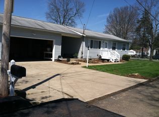 272 25th St SW, Barberton, OH 44203