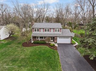 26W215 Tomahawk Dr, Wheaton, IL 60189