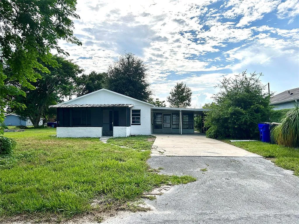 2 bed, 1.0 bath, 962 sqft, $1,500 — Photo 2