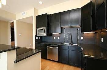 2nd image of 1738 Franklin St #2B