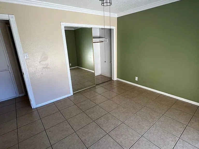427 N Santa Ana St — Photo 7