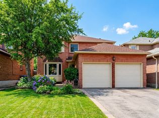 4538 Mayflower Dr, Mississauga, ON L5R 1S3