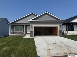 10601 S 76th St, Lincoln, NE 68512