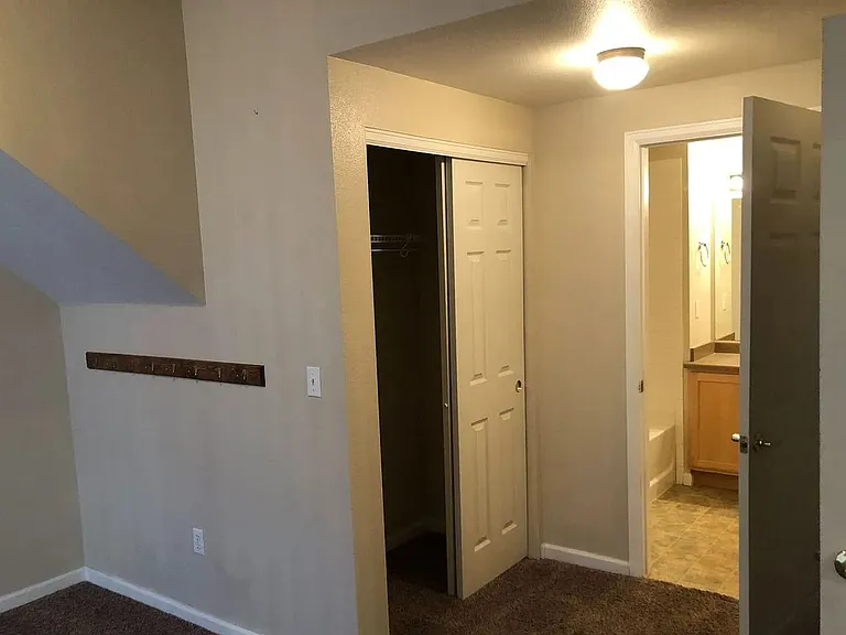 1002 Lucca Dr — Photo 12